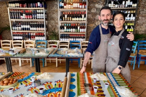 Taormina: corso di cucina sui cannoli con certificato di completamento
