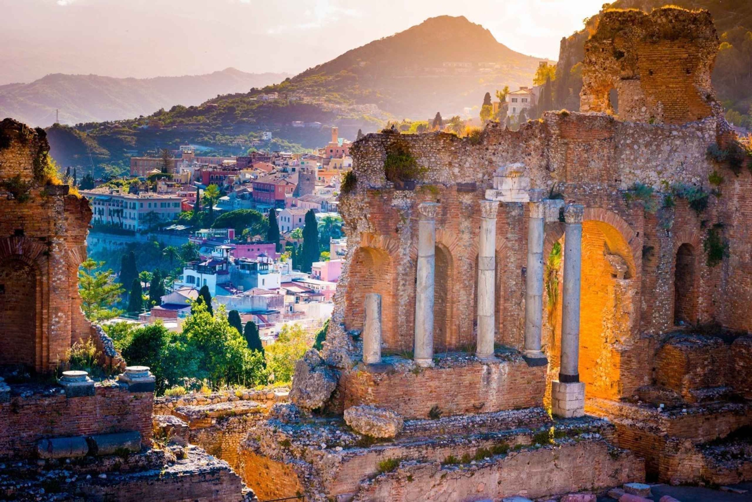Excursión Privada a Taormina: Descubre Tesoros Ocultos y Paisajes de Ensueño