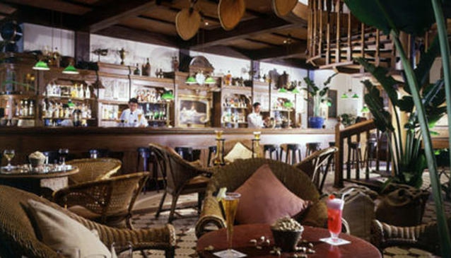 Long Bar @ Raffles Hotel