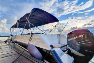 Singapore: Guided Boat Tour and Kelong Fish Farm Visit