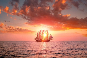 Singapore: Sunset Tall Ship Cruise with 4-Course Meal