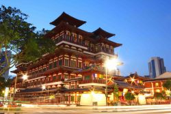 Buddha Tooth Relic Temple Chinatown Singapore