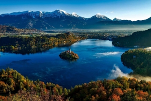 Ljubljana: excursão de um dia à cachoeira de Bled, Kranjska Gora e Peričnik