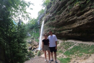 Ljubljana: excursão de um dia à cachoeira de Bled, Kranjska Gora e Peričnik