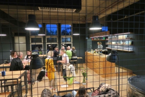 Lubiana: Esperienza Broken Bones Gin con cocktail