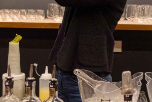 Lubiana: Esperienza Broken Bones Gin con cocktail