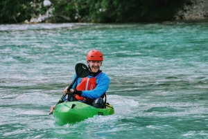 Fiume Soča: Avventura in kayak per tutti i livelli con foto