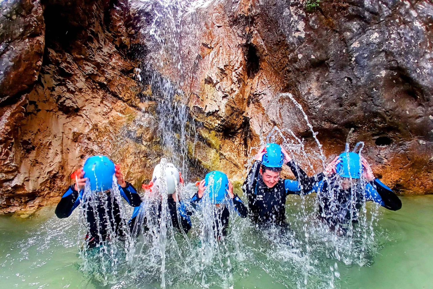 NAJLEPSZE CANYONING: Monkey Garden — 100% najlepszego canyoningu dla rodzin