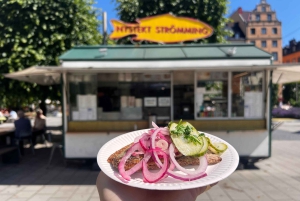 Stoccolma: tour gastronomico per piccoli gruppi con 7 degustazioni di cibo locale