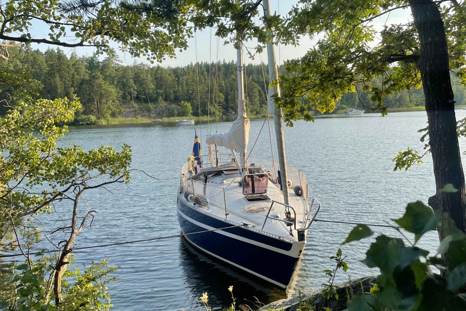 Sail & See – Privat seglingstur med bad och sightseeing