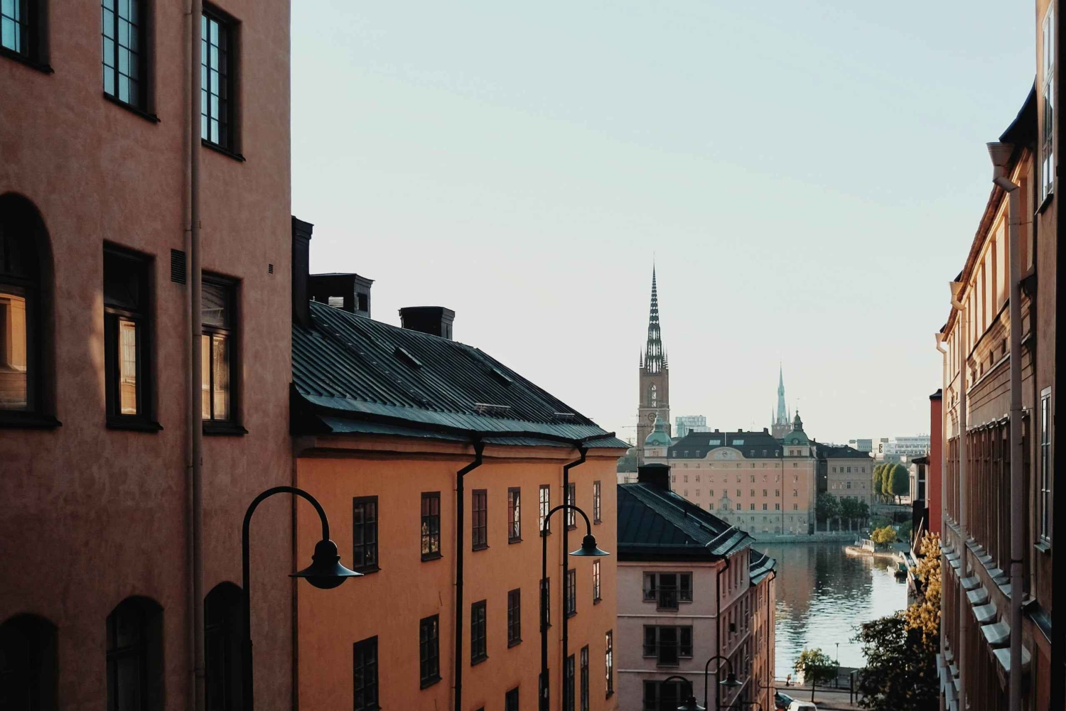 Stockholm: Songs, Stories & Fika – Södermalm Winter Tour