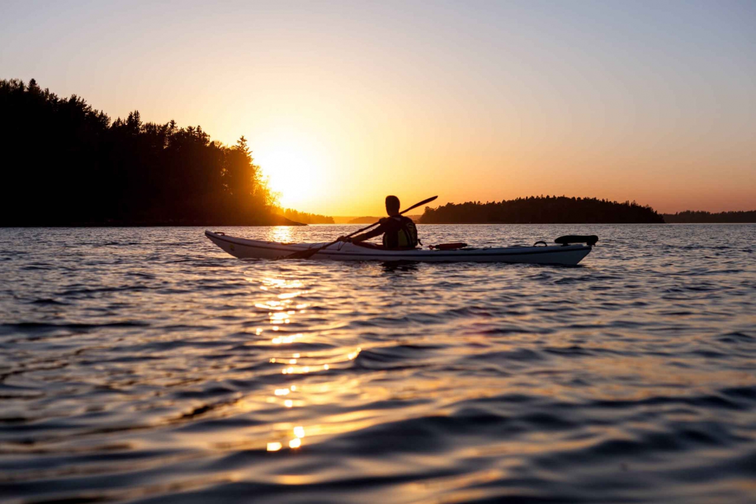 Stockholm: Sunset Archipelago Kayaking & Toast on the Water