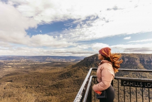 From Sydney: Blue Mountains Guide Tour, Scenic World & Lunch