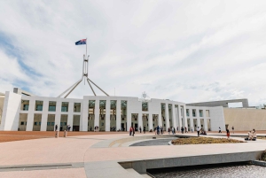 From Sydney: Full Day Tour to Canberra