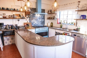 Santa Cruz: surf house e campeggio in Portogallo