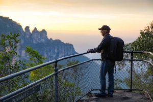 Sydney: Blue Mountain Sunset, Bushwalk & Waterfall Tour