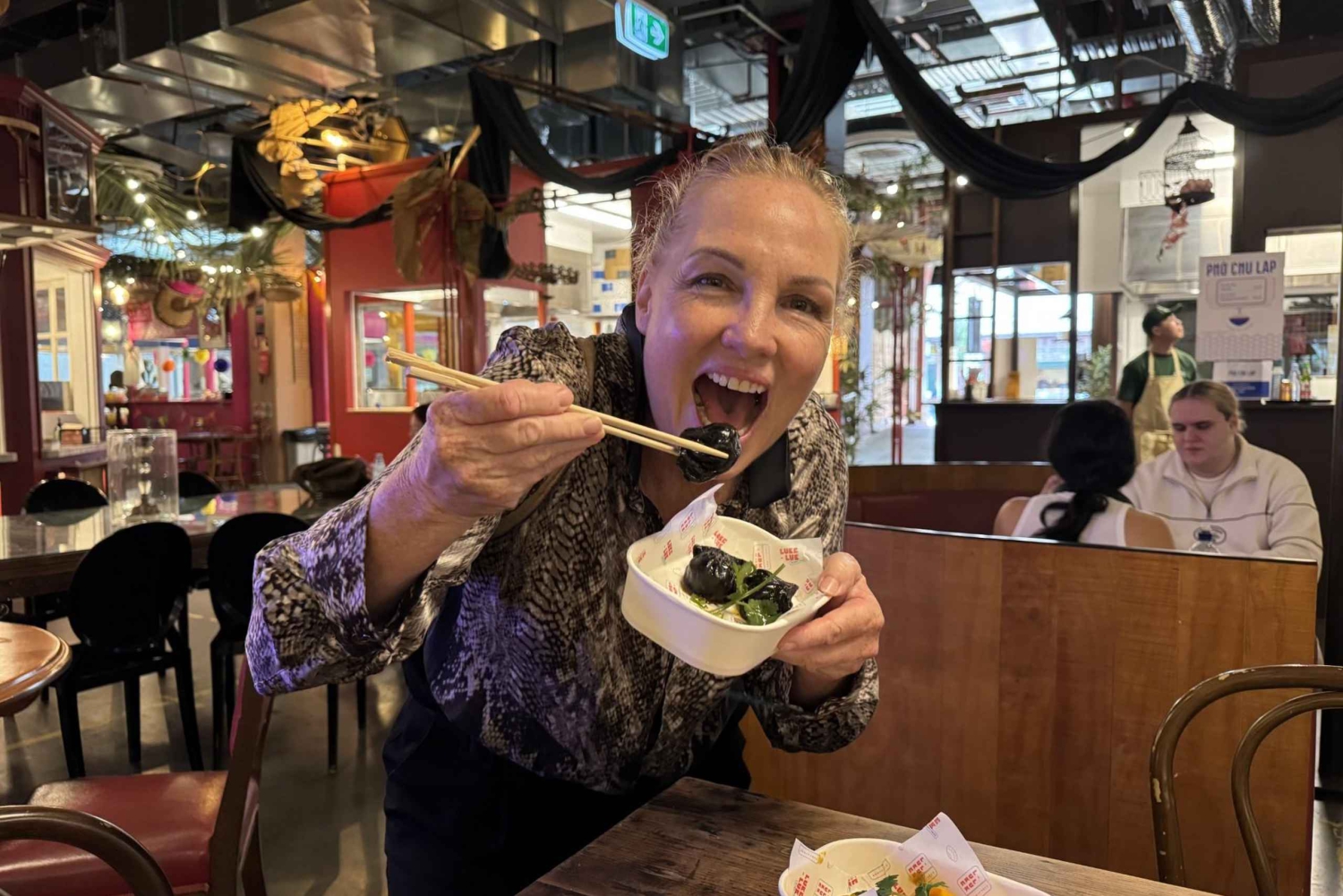 シドニー：シティハイライト ウォーキングフードツアー（ハーバークルーズ付き）