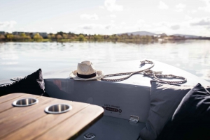 Sydney: Electric Boat Rental from Cabarita Point