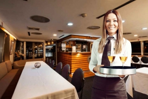 Sydney Harbour: 3-Hour Lunch Cruise with Live Music