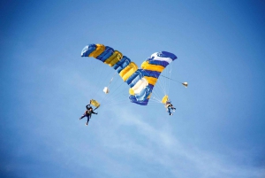 Sydney, Wollongong: 15,000-Foot Tandem Beach Skydive