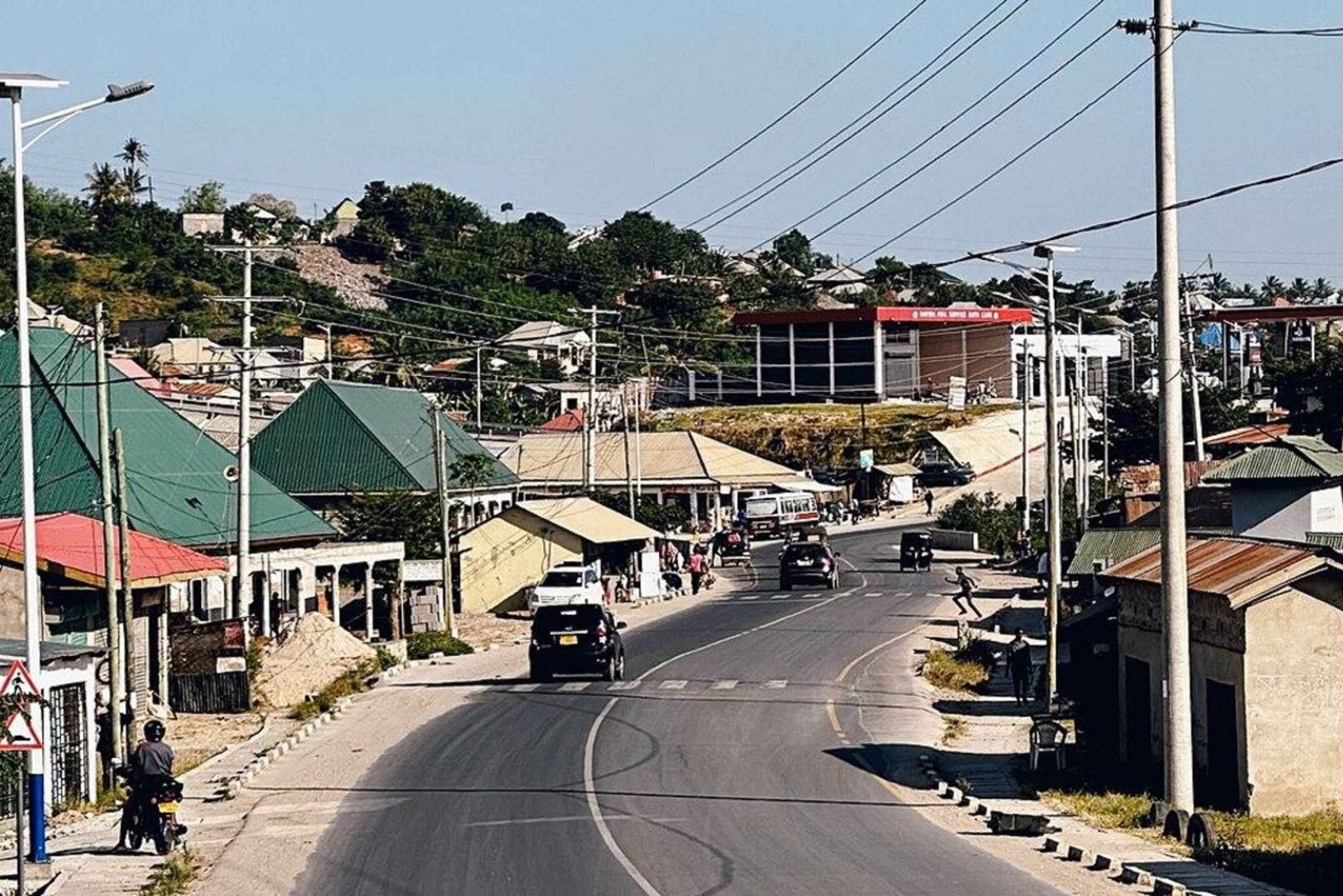 Dar es Salaam: Behind the Scenes City Tour with Breakfast