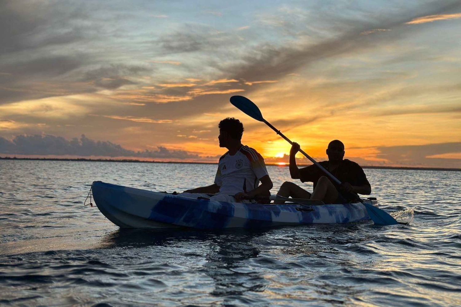 Passeio de caiaque pelos manguezais