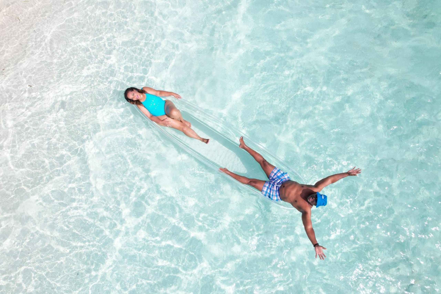 ザンジバル・クリアカヤック＆ドローンフォトセッション（ピックアップ付き）