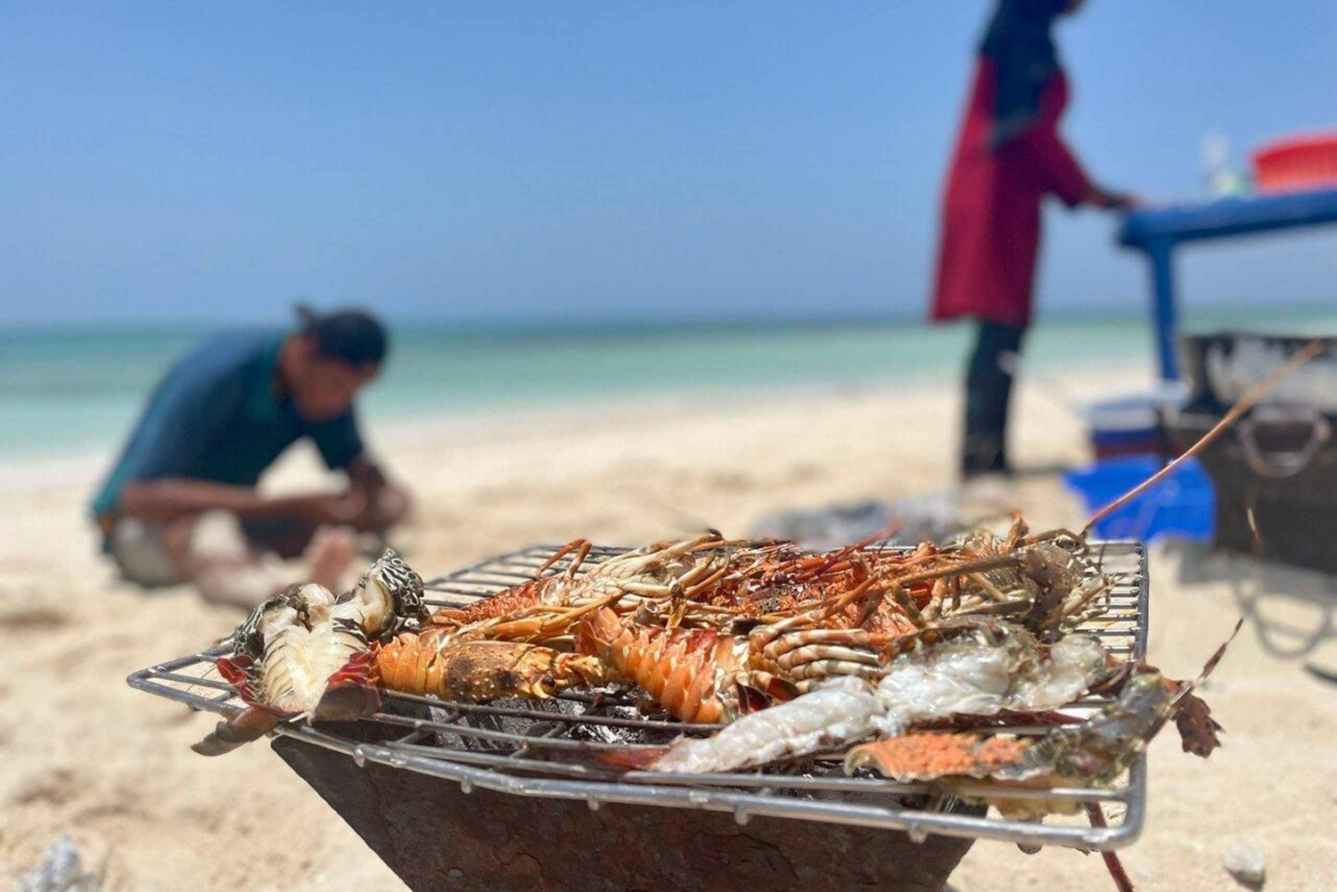 Песчаная отмель Накупенда и остров Тюремный с местным гидом