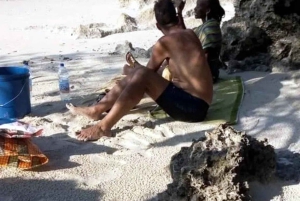 Pemba: Snorkeltur til Njau Island med frokost og drinks