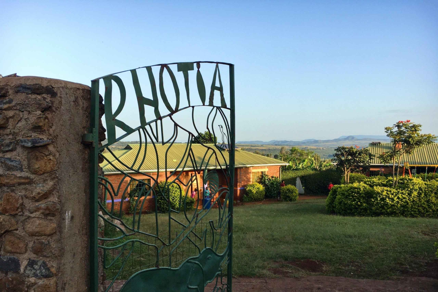 Rhotia: yhteisölodge-päiväretki lounaalla