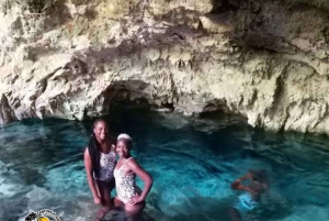 Nade com tartarugas na Salaam Cave, Kuza Cave e The Rock Restaurant