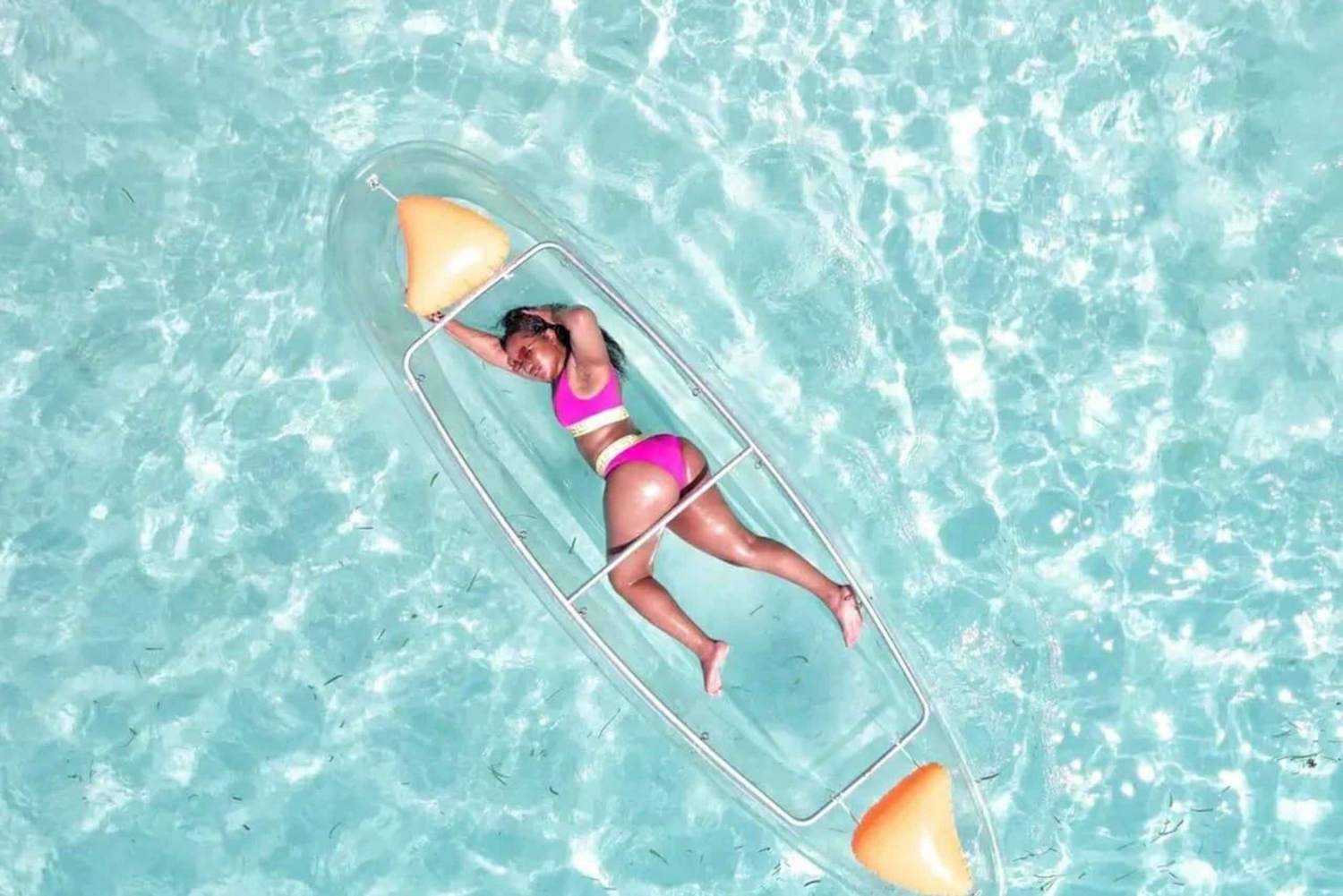 ドローンを使った透明カヤック体験をお楽しみください