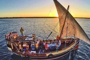 Zanzibar: Kokosnötplantage-tur och solnedgångskryssning