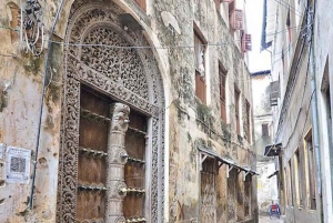 Sansibar: Jozanin metsä, maustefarmi ja kivityökierros