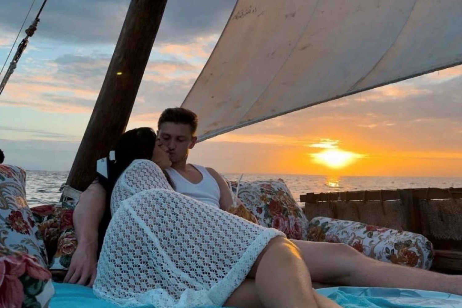 Zanzibar: Lyxig solnedgångskryssning