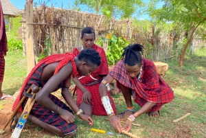 Zanzibar: Maasai Culture Village Tour och dhow-kryssning i solnedgången