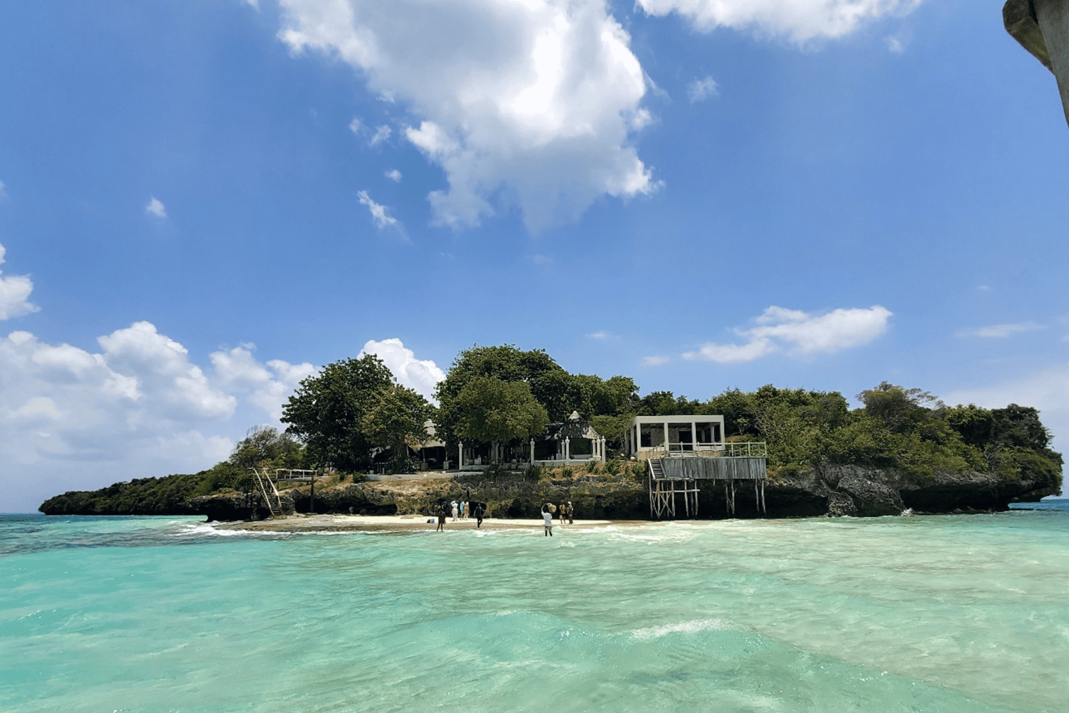Zanzibar: Niamembe Island Tour with Lunch