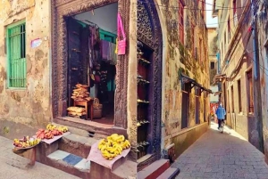 Zanzibar: Prison Island & Stone Town -yksityinen kierros + nouto