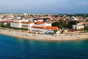 Zanzibar: Prison Island & Stone Town -yksityinen kierros + nouto