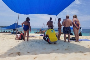 ザンジバル：サファリブルー1日ツアー（シュノーケリング＆BBQランチ付き）