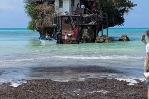 Zanzibar: restauracja The Rock i jaskinia Salaam