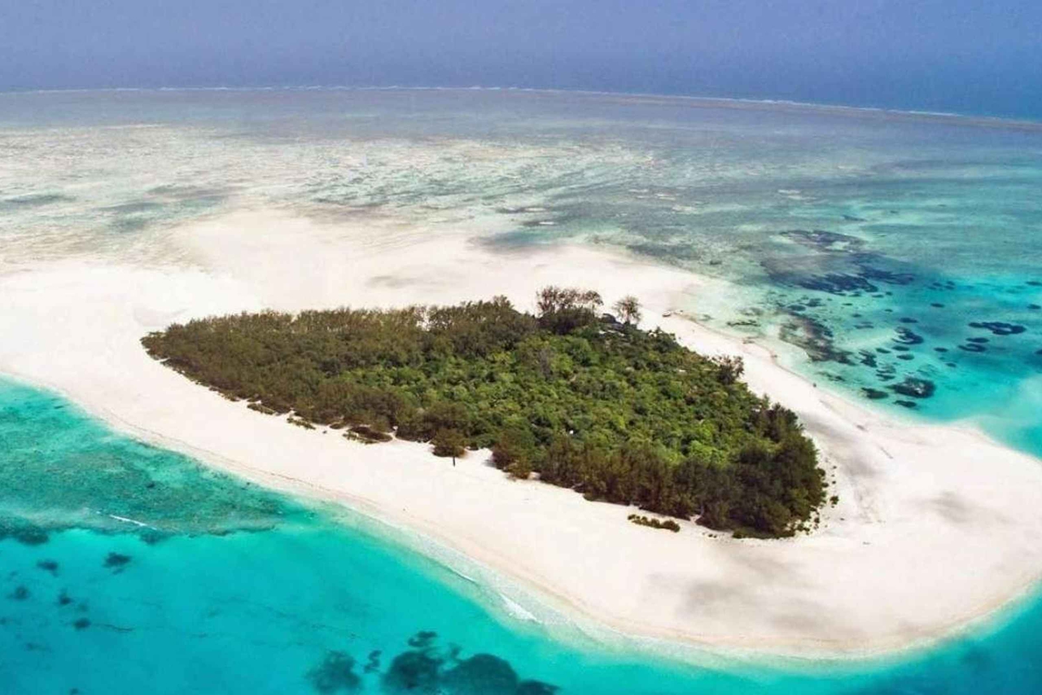 Zanzibar: excursões à Floresta Jozani, Caverna Salaam e Praia Mtende