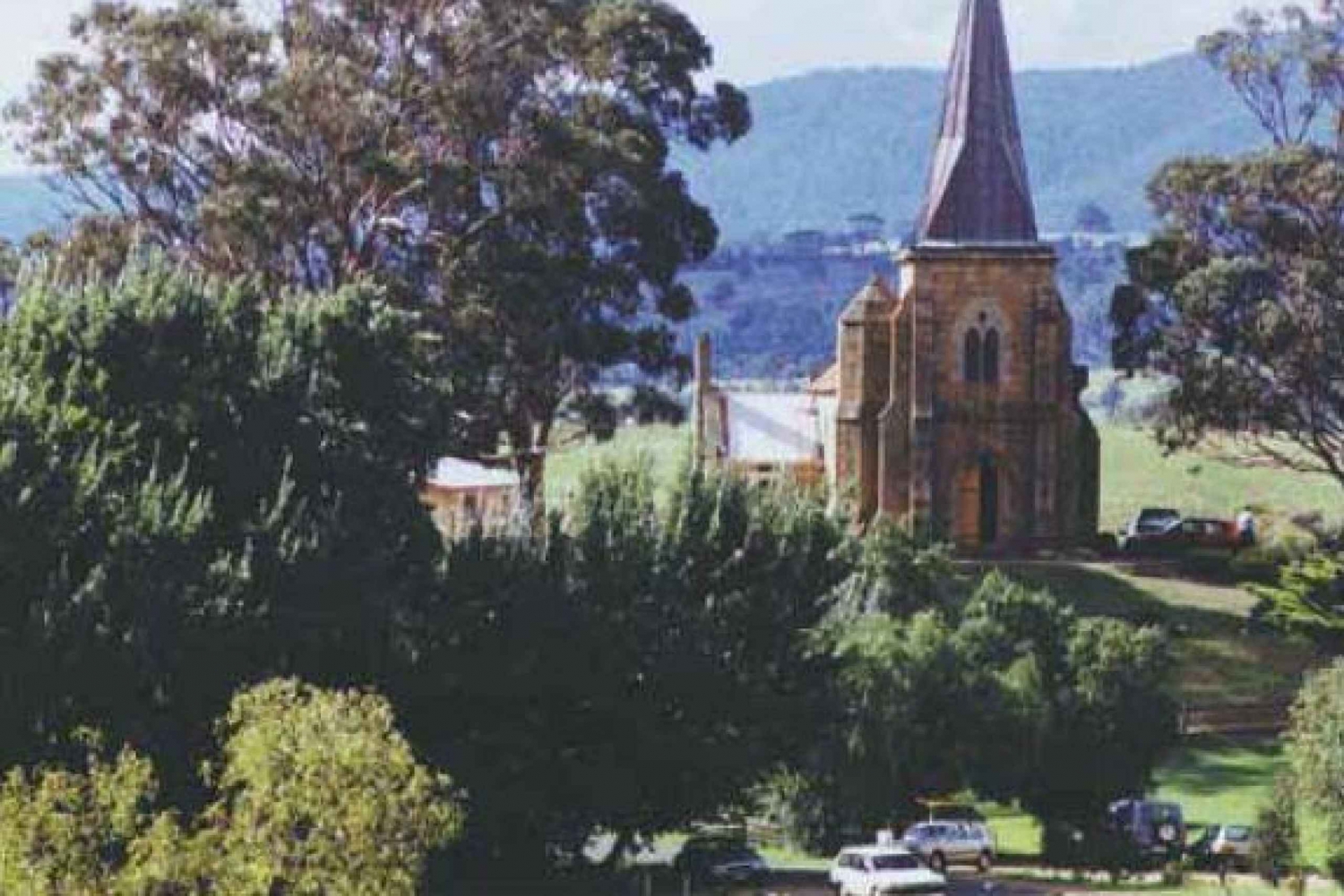 Historic Richmond Village Half-Day Coach Tour