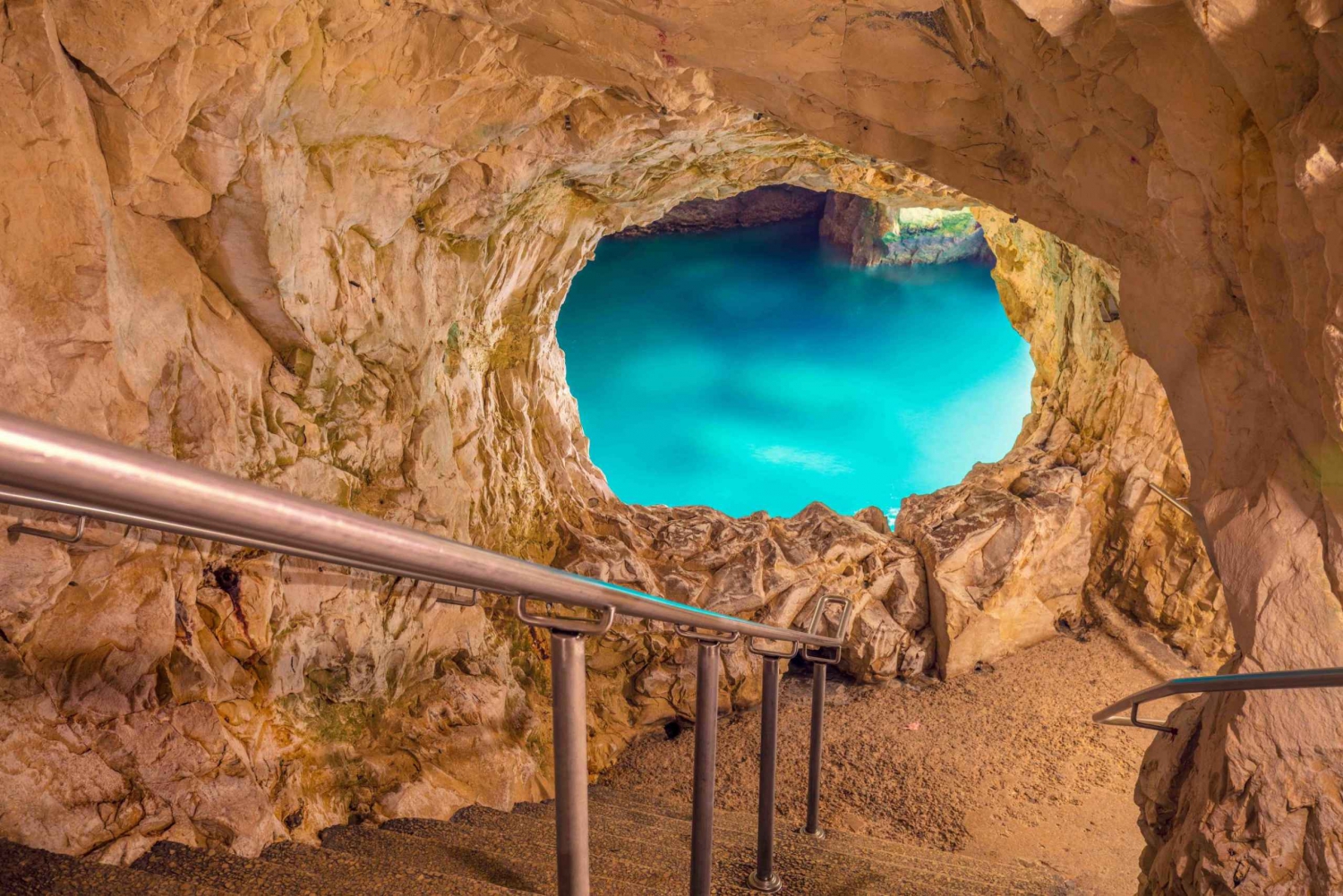 テルアビブ発：カイサリア、ハイファ、アッコへの日帰り旅行