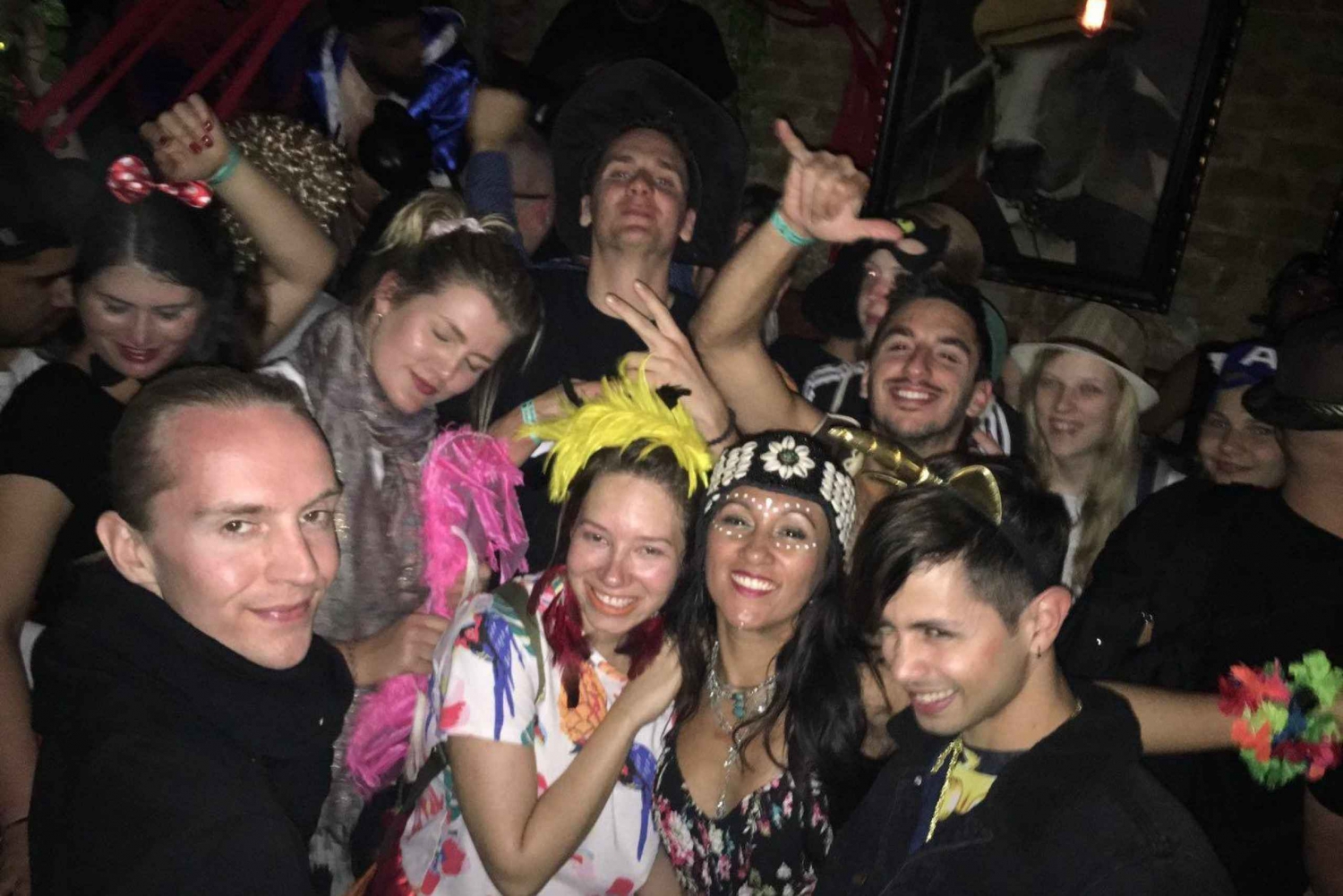 テルアビブ：4か所に立ち寄って無料のドリンクを楽しめるパブ巡り