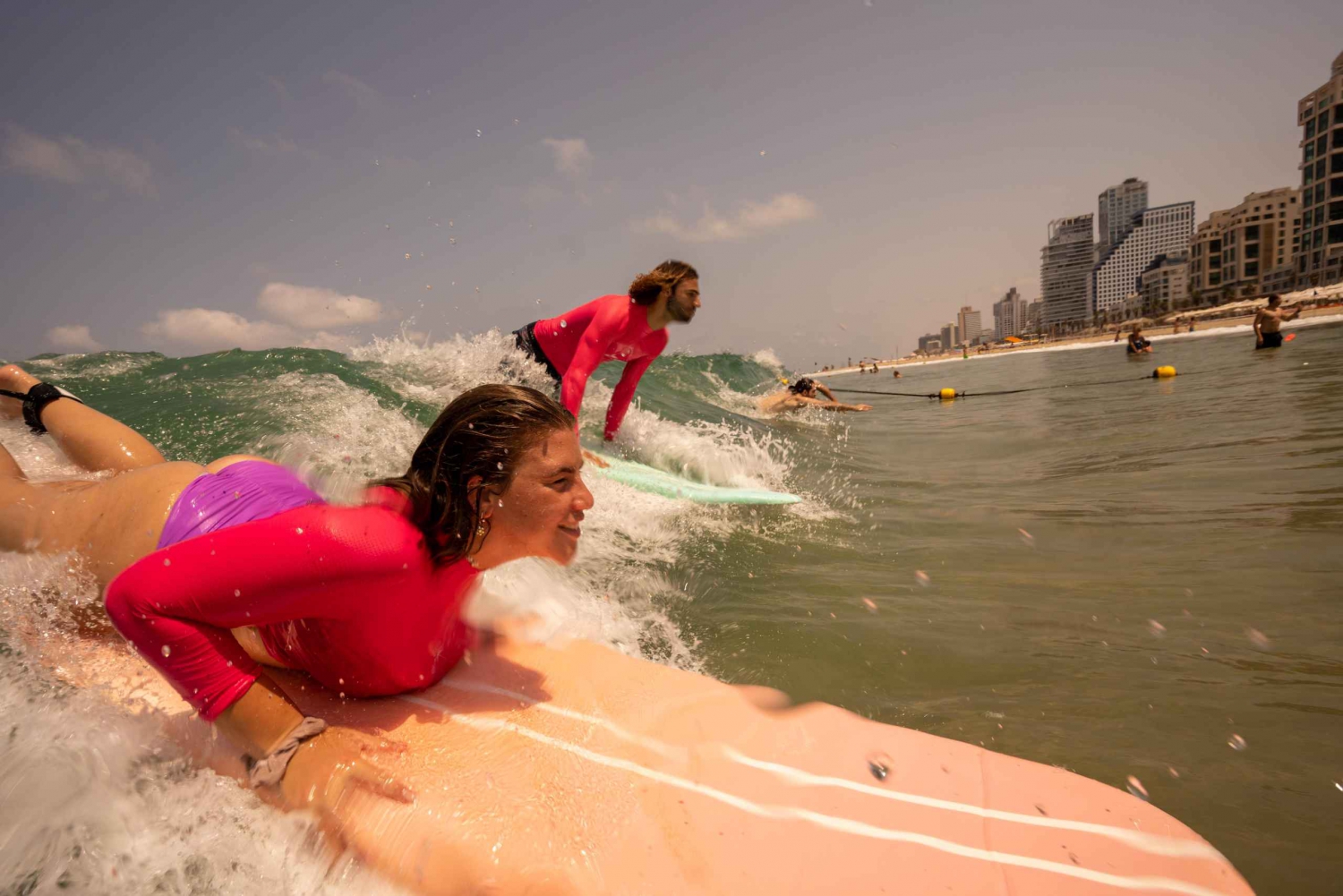 Tel Aviv : location d'une planche de surf ou d'un Boogie Board au Beach Club