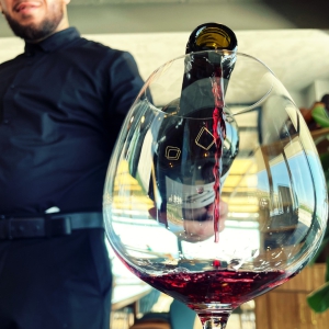 Legendary Restaurant