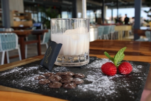 Legendary Restaurant