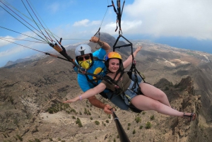 Tenerife: Paragliding with National Champion Paraglider