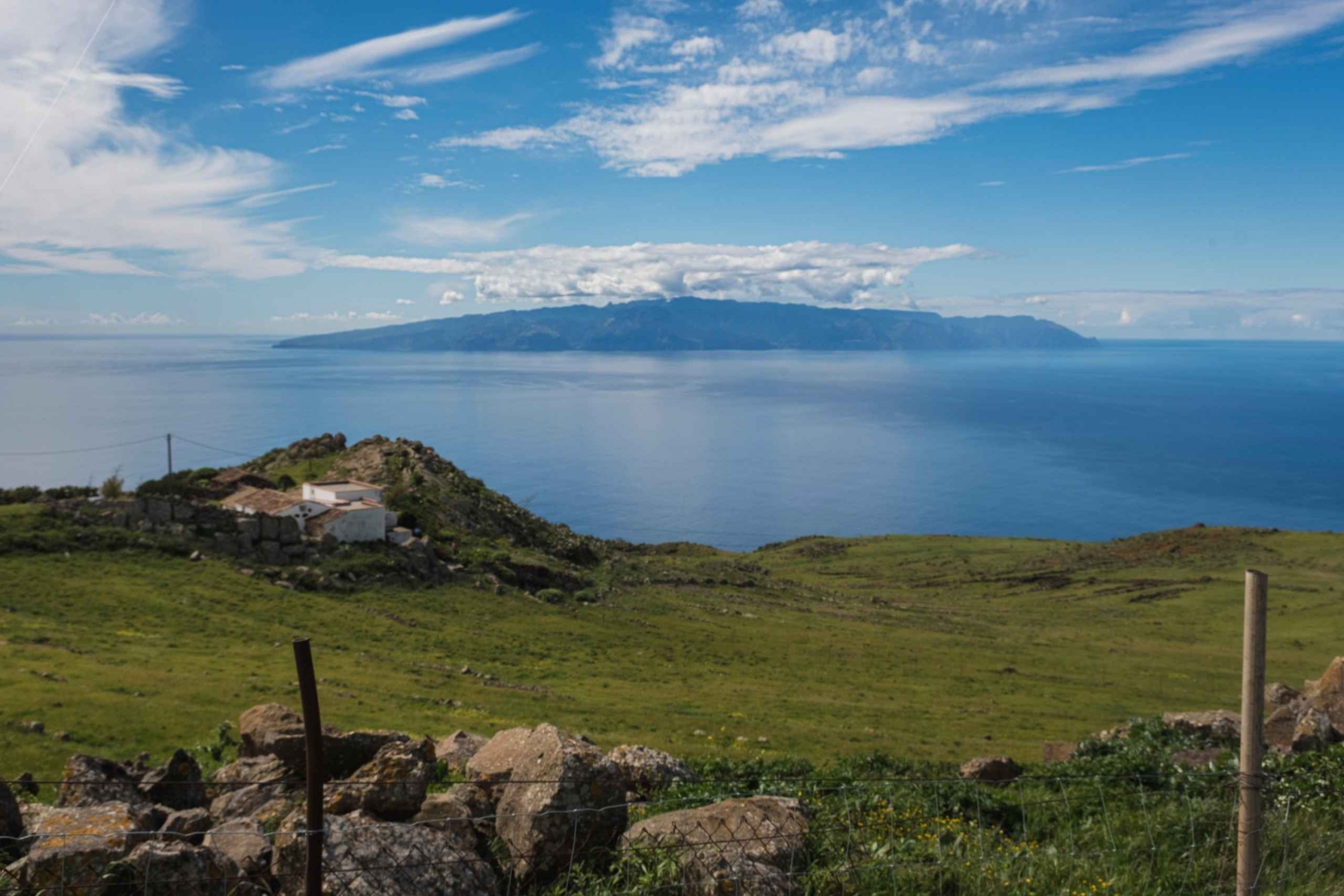 Tenerife: Teno & Lunar Scenery Guided Hike + Canarian Food